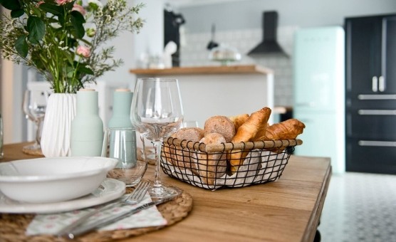 Škandinávska kuchyňa s dotykom pastelu