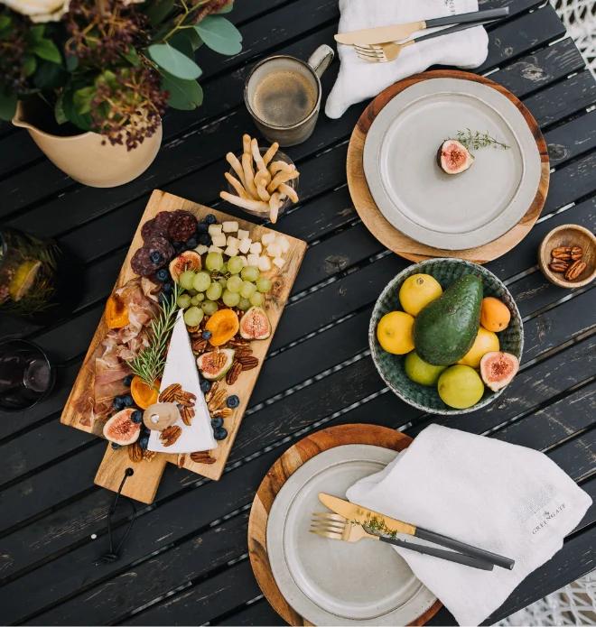 Recepty na lahodné tapas. Pozvite priateľov a užite si letnú atmosféru!