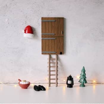 Dekoratívne dvierka pre vianočných škriatkov Elf Door - set 7 ks